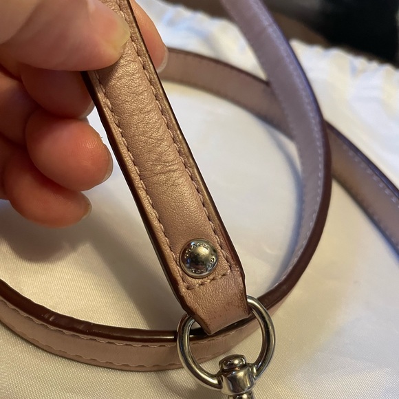 Coach Light Pink Detachable Shoulder/ Crossbody Strap with White Dustbag - Picture 4 of 10